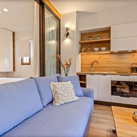 Lola Apartments Liapades Ngoại thất bức ảnh