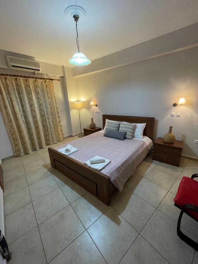 Lola Apartments Liapades Ngoại thất bức ảnh